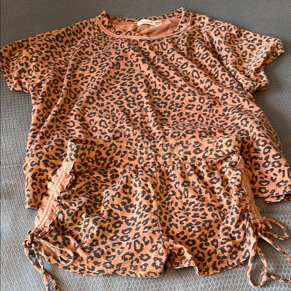 Maronie Leopard Print Lounge Set NWOT